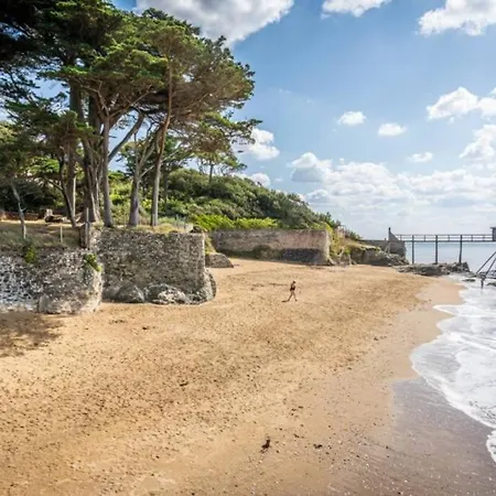 Holiday home Maison Romantique Avec Balneo Duo