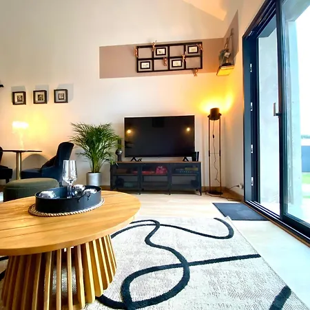 Holiday home Maison Romantique Avec Balneo Duo